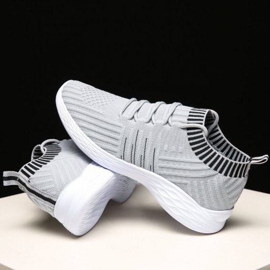 Woman Round Toe Mesh Breathable Slip-On Running Shoes Woman Round Toe Mesh Breathable Slip-On Running Shoes